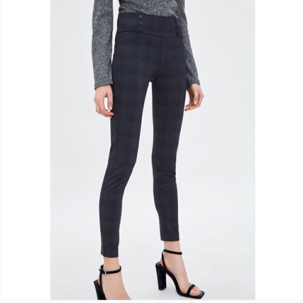 ✨ Zara Trafaluc Plaid Grey Leggings✨
